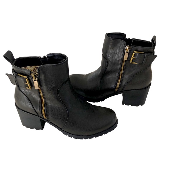 NWOT Black Leather Ankle Boots - Picture 2 of 6